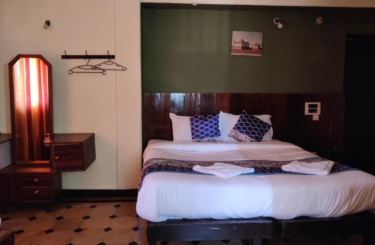Hotel Caveri Comfort Inn Madikeri Εξωτερικό φωτογραφία