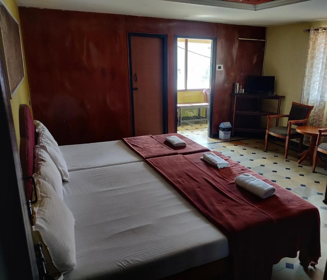Hotel Caveri Comfort Inn Madikeri Εξωτερικό φωτογραφία