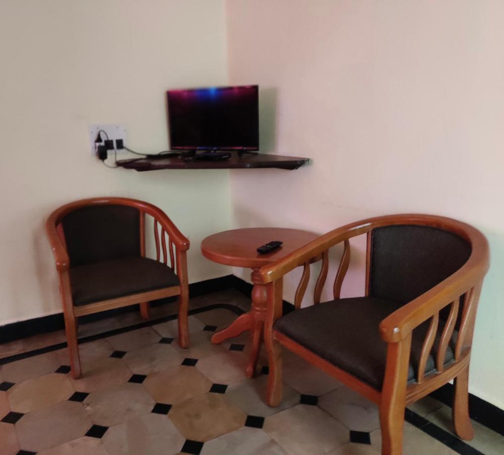 Hotel Caveri Comfort Inn Madikeri Εξωτερικό φωτογραφία